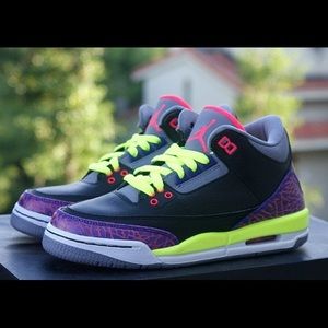 Jordan volt 3s size 7Y